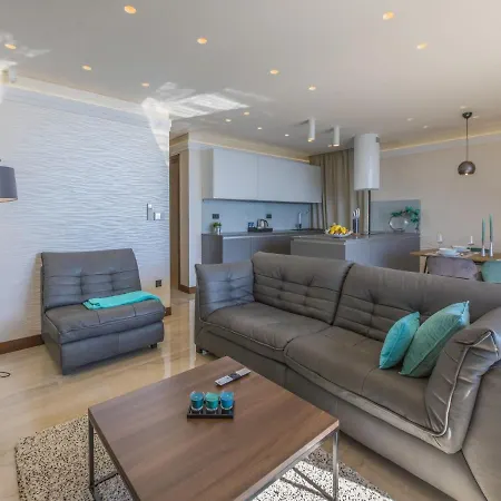 Apartman Del Mar 3 *